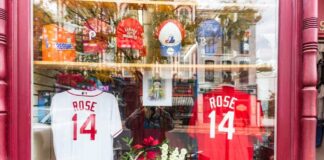 Trump's Controversial Endorsement Reignites Hall of Fame Debate for Pete Rose