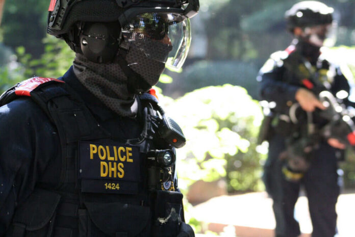 ICE Mask Ban Demand Ignites Fight