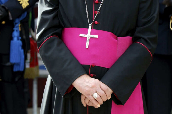 Trump Vs Vatican: Conservative Rift Explodes