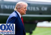 ‘THAT’S UNUSUAL’: Trump makes UNSCHEDULED trip to convene URGENT Cabinet meeting