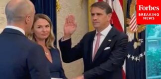 BREAKING NEWS: Todd Blanche Is Sworn In As Attorney General During Oval Office Ceremony